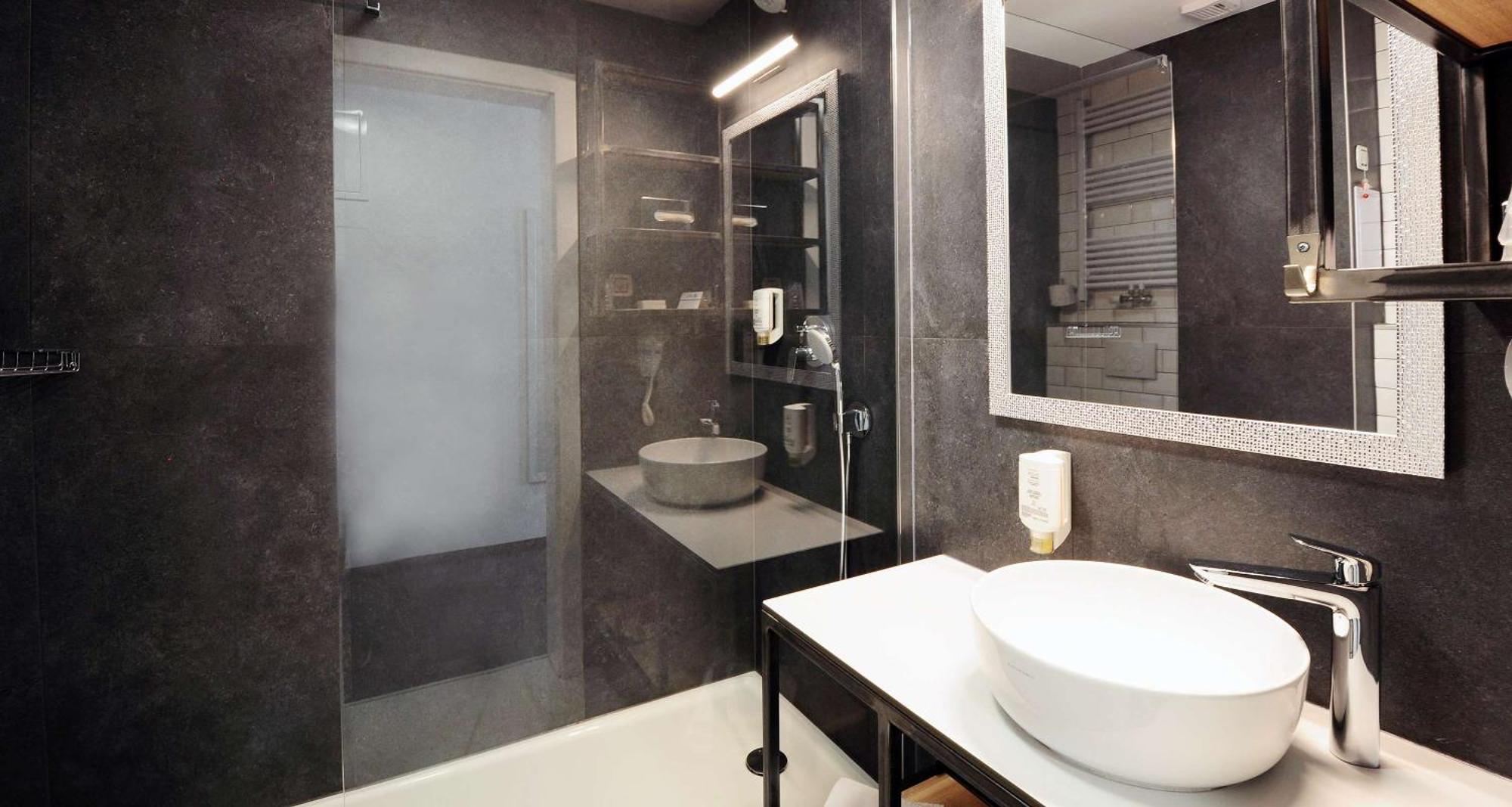 Western Airport Stella Hotel 3*