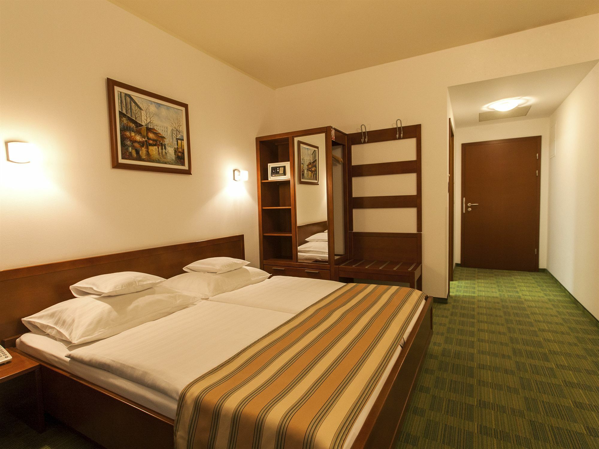 Hotel Western Airport Stella